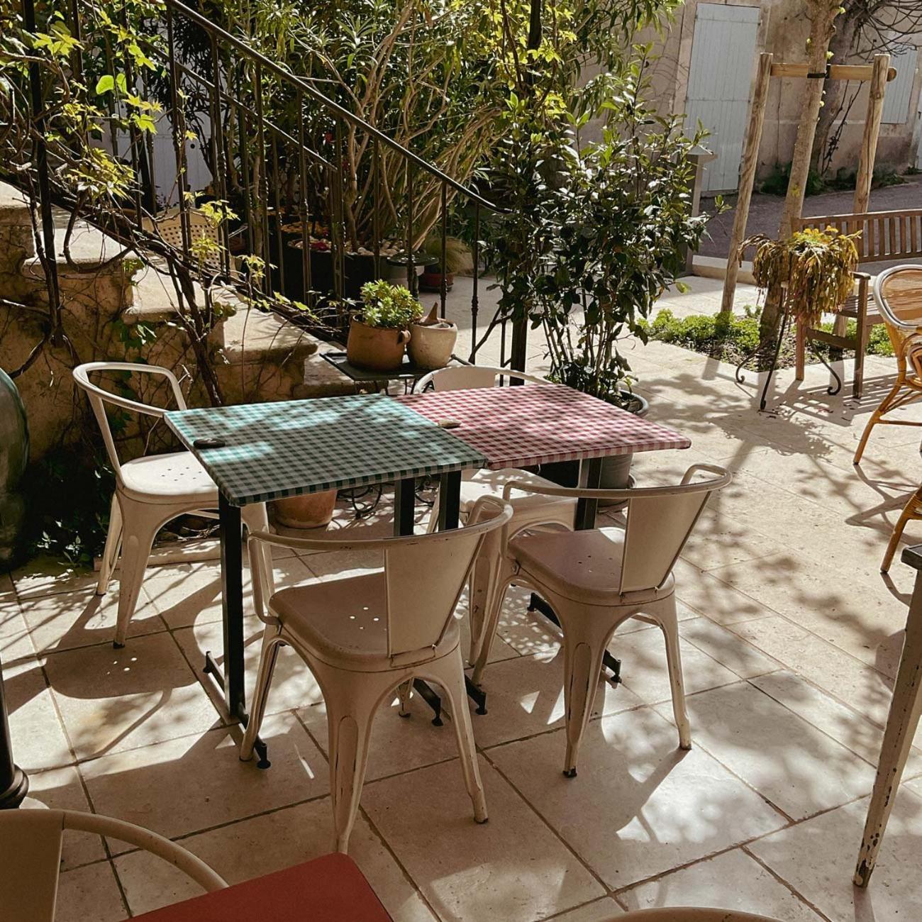 מלון Chez Rosette De Lussan מראה חיצוני תמונה